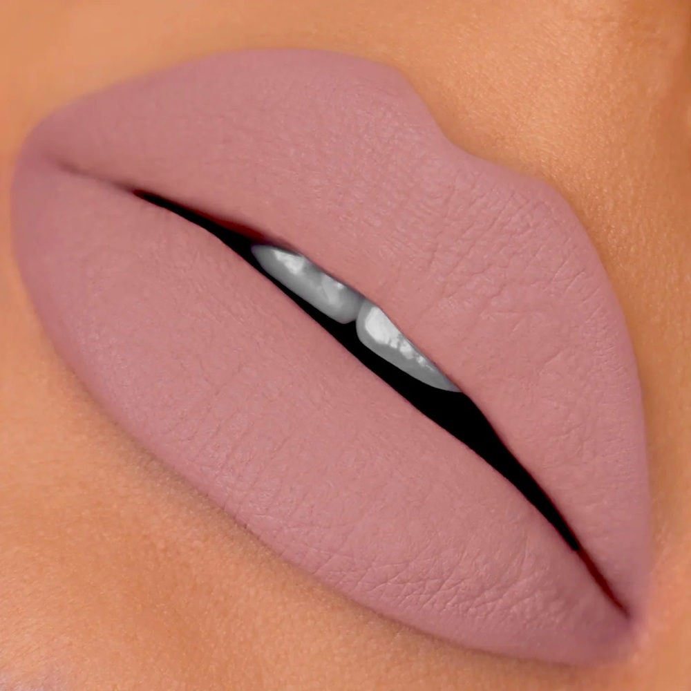 INTUITION' BELLA LUXE LIPSTICK